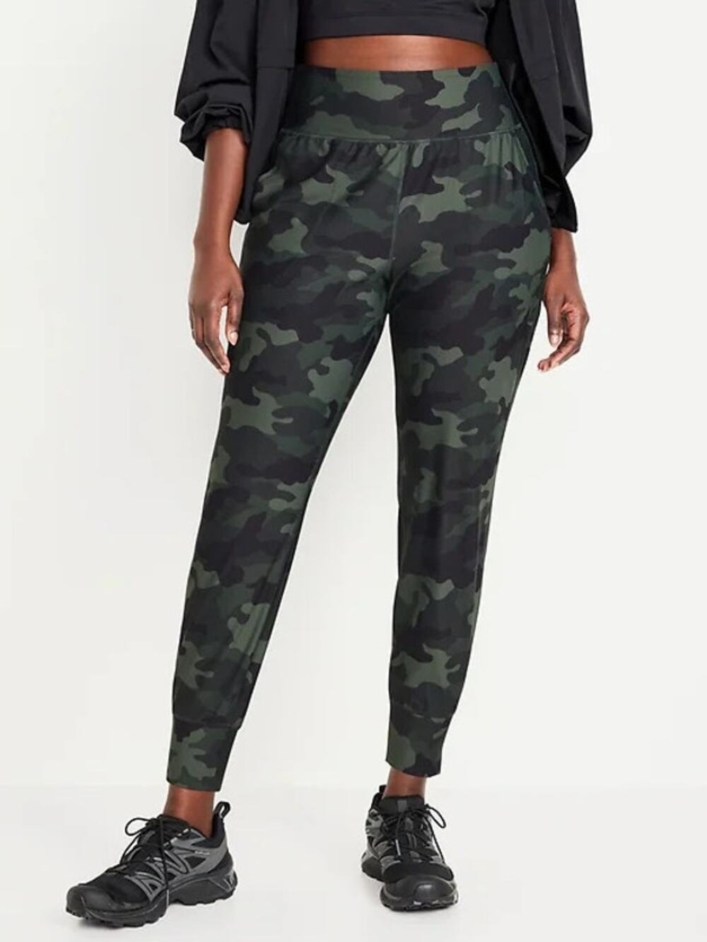 Old Navy High-Waisted PowerSoft Pocket Joggers Green Camo